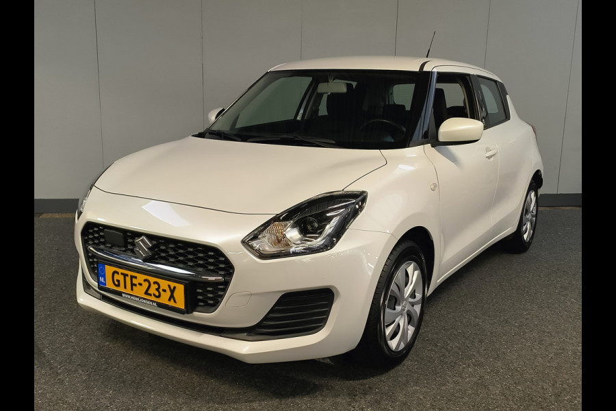 Suzuki Swift 1.2 Comfort Smart Hybrid uit 2021 Rijklaar + 12 maanden Bovag-garantie Henk Jongen Auto's in Helmond,  al 50 jaar service zoals 't hoort!