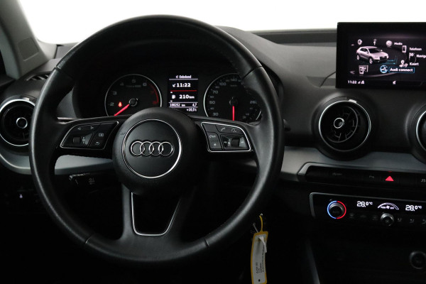 Audi Q2 30 TFSI Sport (CAMERA, TREKHAAK, NAVIGATIE, PARKEERSENSOREN, CLIMATE CONTROL, CRUISE CONTROL, NL-AUTO, GOED ONDERHOUDEN)