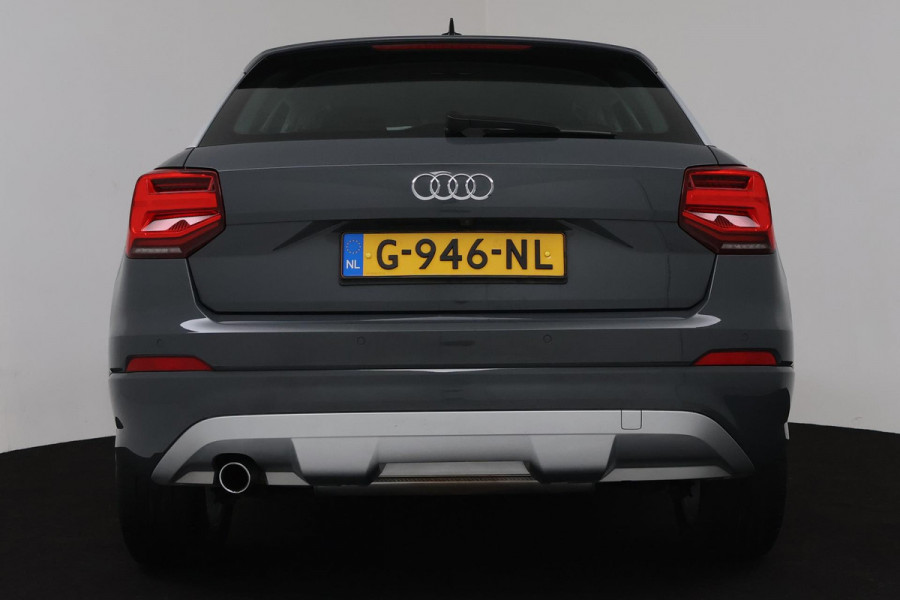 Audi Q2 30 TFSI Sport (CAMERA, TREKHAAK, NAVIGATIE, PARKEERSENSOREN, CLIMATE CONTROL, CRUISE CONTROL, NL-AUTO, GOED ONDERHOUDEN)