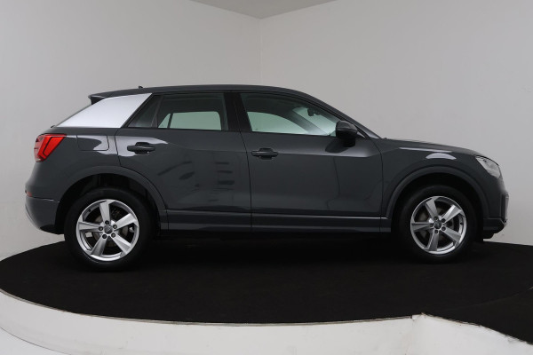 Audi Q2 30 TFSI Sport (CAMERA, TREKHAAK, NAVIGATIE, PARKEERSENSOREN, CLIMATE CONTROL, CRUISE CONTROL, NL-AUTO, GOED ONDERHOUDEN)