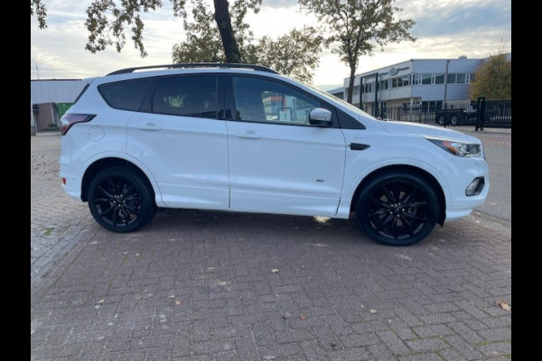 Ford Kuga 2.0 TDCi Awd Automaat ST-Line 137.000km Airco/ECC,Navigatie,Camera