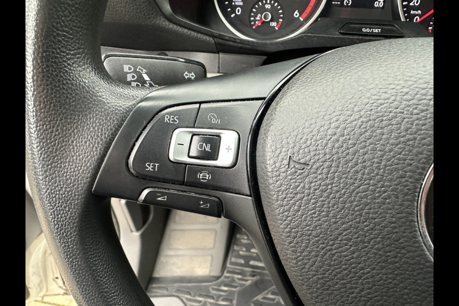 Volkswagen Crafter 35 2.0 TDI 140PK EURO6 L3H3 Achteruitrijcamera /Cruise control/trekhaak