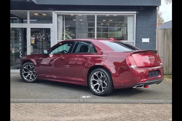 Chrysler 300C 3.6 V6 Bourgundy / LEDER / STOELVERW. / BEATS AUDIO / CLIMA /