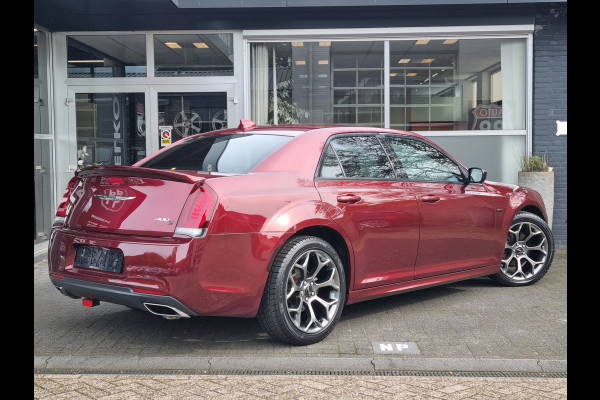 Chrysler 300C 3.6 V6 Bourgundy / LEDER / STOELVERW. / BEATS AUDIO / CLIMA /