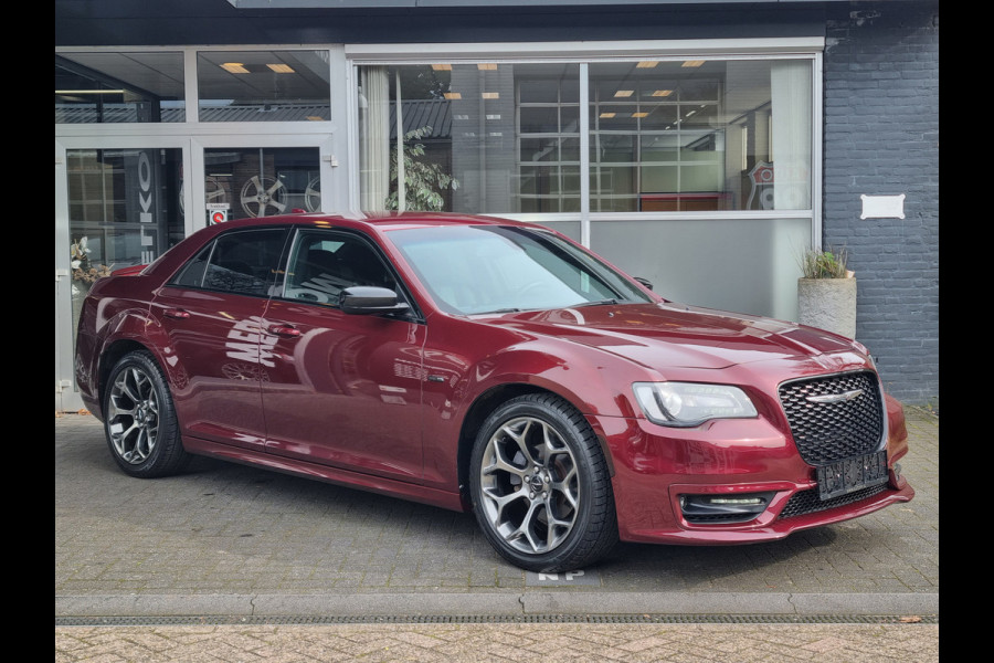 Chrysler 300C 3.6 V6 Bourgundy / LEDER / STOELVERW. / BEATS AUDIO / CLIMA /