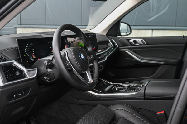 BMW X5 xDrive50e *Luchtvering / Keyless-entry / Elektr. Trekhaak / Stoelverwarming voor + achter / 20 inch*