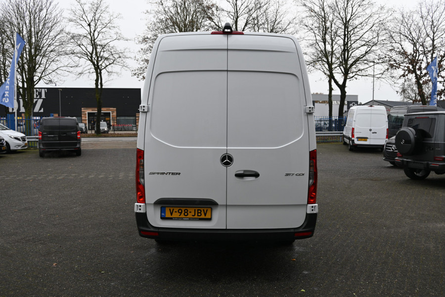 Mercedes-Benz Sprinter 317 CDI L3H2 RWD MBUX met camera, Brake assist, Geveerde stoel