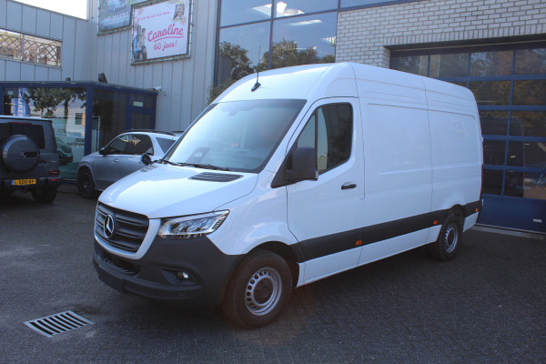 Mercedes-Benz Sprinter 317 CDI L2H2 Pro 3500 kg trekgewicht, Geveerde stoel, LED koplampen