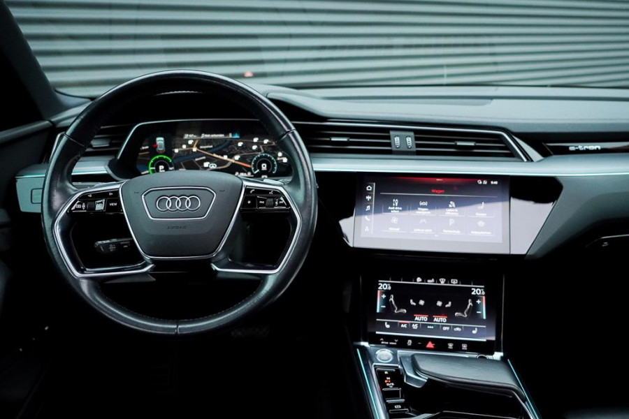 Audi e-tron e-tron 55 quattro advanced Pro Line Plus 95 kWh / S-Line / Pano / B&O