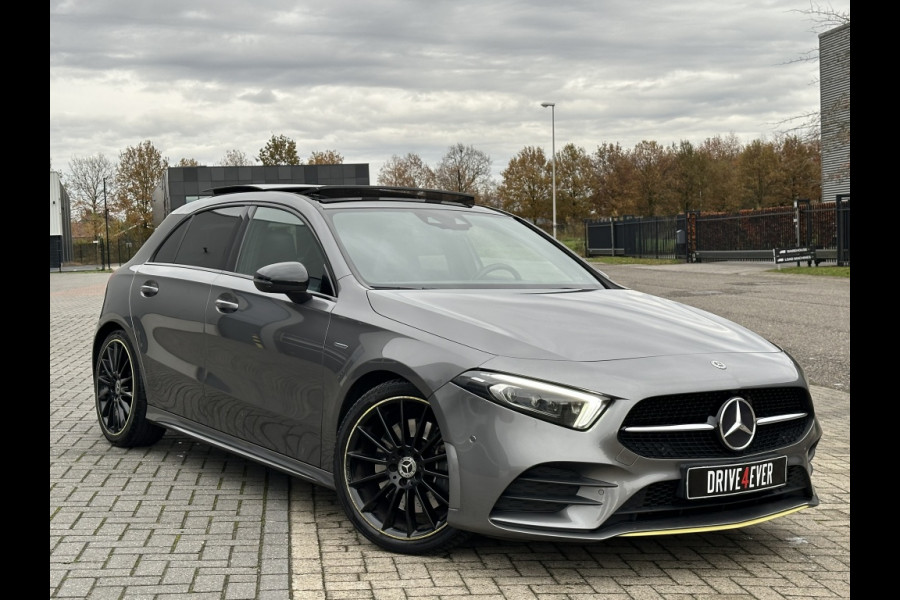 Mercedes-Benz A-Klasse 250 EDITION AMG PANO 360 CAMERA ELEK PAKKET NAVI LEDER