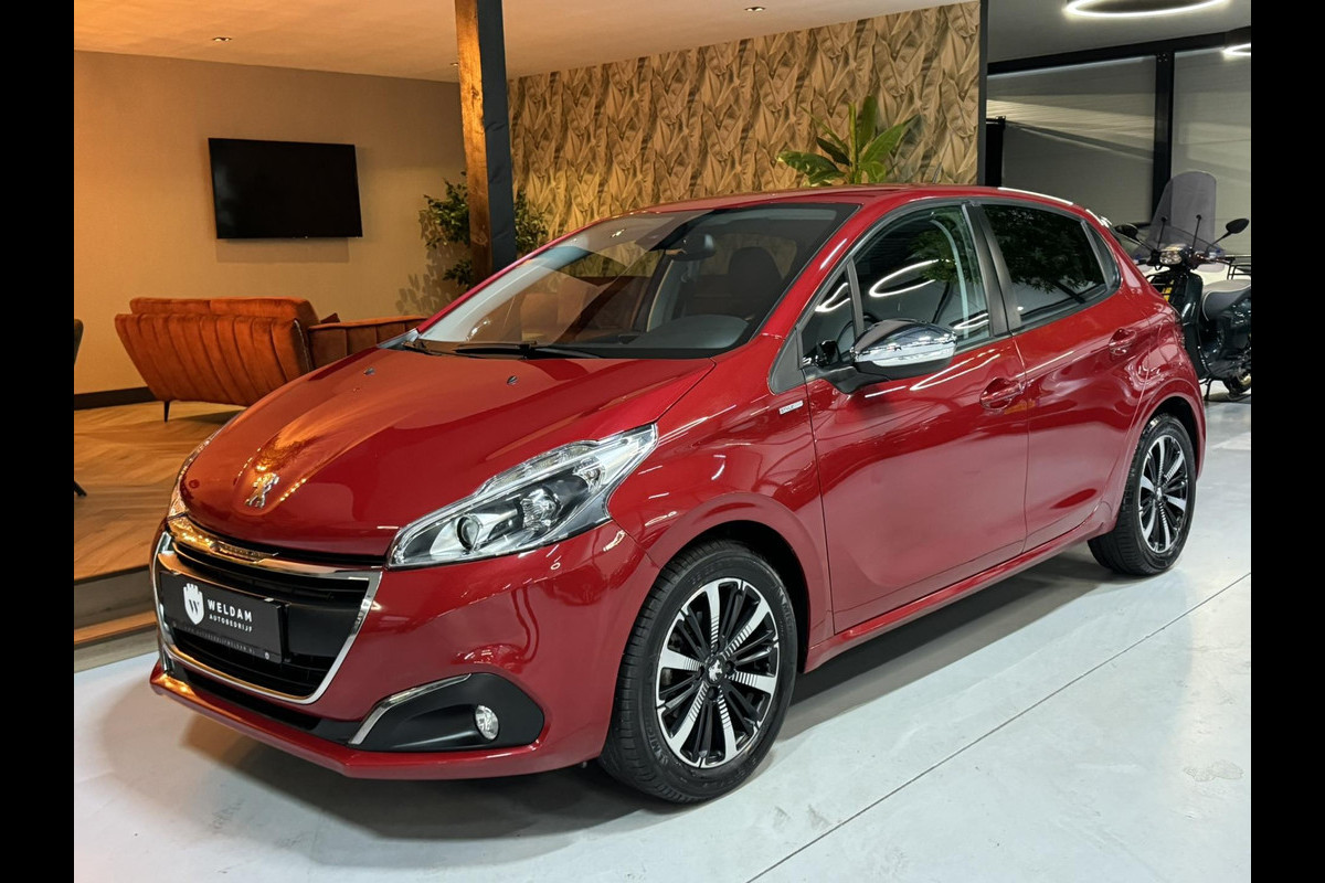 Peugeot 208 1.2 PureTech Style Garantie Cruise Clima PDC Stoelverw Rijklaar