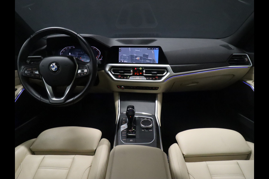 BMW 3 Serie Touring 318i Sport Line [SCHUIFKANTELDAK, APPLE CARPLAY, DIGITAL DASH, VOL LEDER, CAMERA, GROOT NAVIGATIE, ANDROID, ELEK KLEP, NIEUWSTAAT]