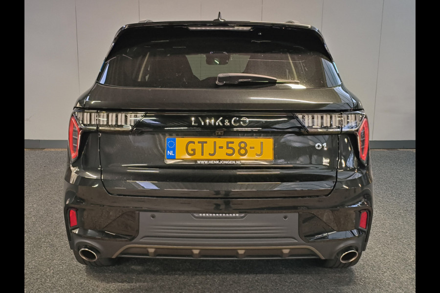 Lynk & Co 01 1.5 PHEV 6,6 kW  *360° Camera* Pano/dak Apple/Carplay Adaptive/Cruise Rijklaar + 12 maanden Bovag-garantie Henk Jongen Auto's in Helmond,  al 50 jaar service zoals 't hoort!