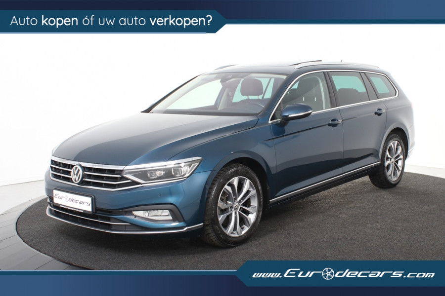 Volkswagen Passat 1.5 TSI Elegance iQ *Panoramadak*Leer*Trekhaak*Full-option*