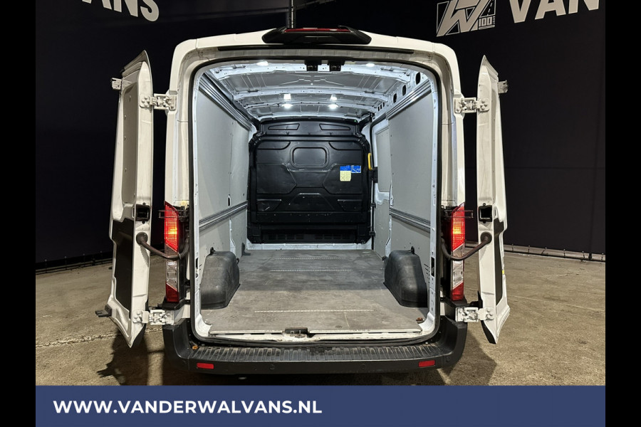 Ford Transit 2.0 TDCI 131pk **BPM VRIJ voor de Ondernemer** L3H2 Euro6 Airco | Camera | Navigatie | Cruisecontrol Apple Carplay, Android Auto, Verwarmde voorruit, Stoelverwarming, Parkeersensoren, Bijrijdersbank