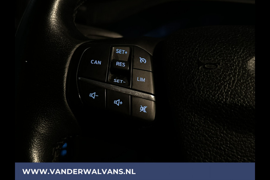 Ford Transit 2.0 TDCI 131pk **BPM VRIJ voor de Ondernemer** L3H2 Euro6 Airco | Camera | Navigatie | Cruisecontrol Apple Carplay, Android Auto, Verwarmde voorruit, Stoelverwarming, Parkeersensoren, Bijrijdersbank