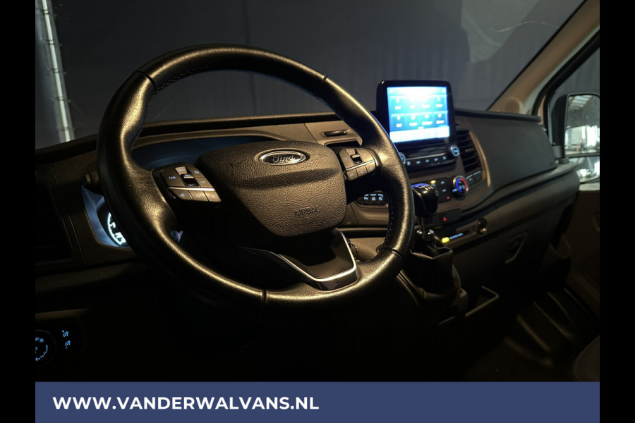 Ford Transit 2.0 TDCI 131pk **BPM VRIJ voor de Ondernemer** L3H2 Euro6 Airco | Camera | Navigatie | Cruisecontrol Apple Carplay, Android Auto, Verwarmde voorruit, Stoelverwarming, Parkeersensoren, Bijrijdersbank