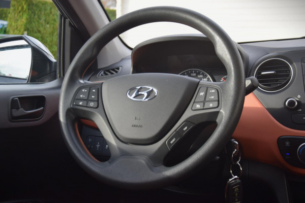 Hyundai i10 1.0i i-Motion Comfort 2e eigenaar! NL auto / NAP /