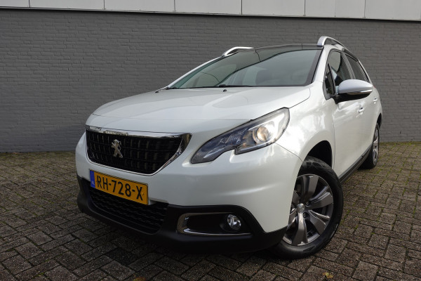 Peugeot 2008 1.2 PureTech 110 Blue Lion | NAV | PANO DAK | PDC | LMV | ORG NL AUTO | NAP