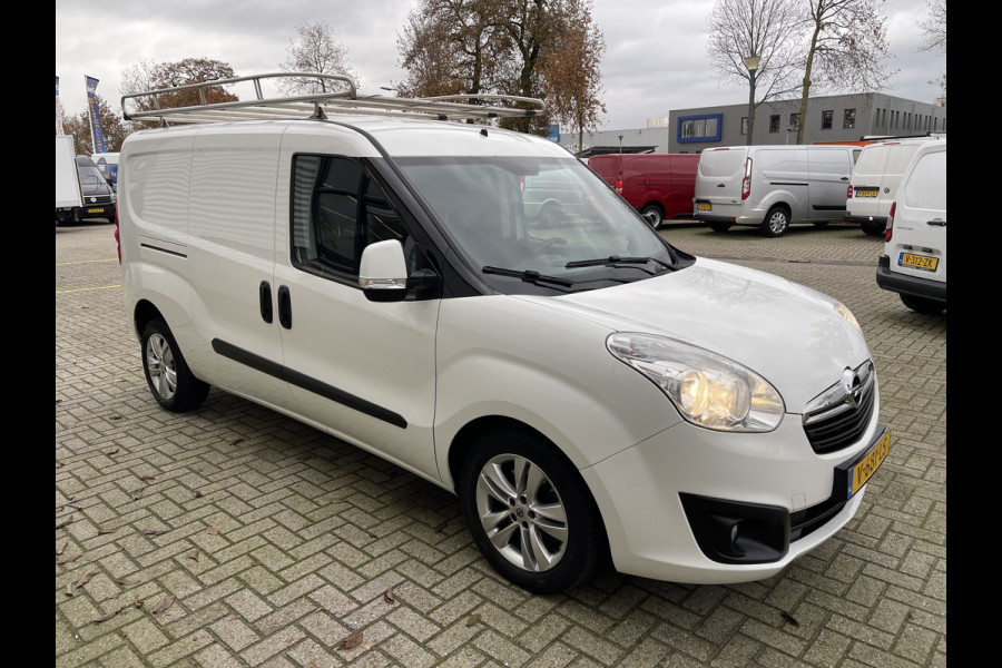 Opel Combo 1.6 CDTi 105pk L2H1 Sport / rijklaar € 7950 ex btw / lease vanaf € 145 / euro 6 diesel / airco / cruise / stoelverwarming / imper1al / laadruimte beveiliging !