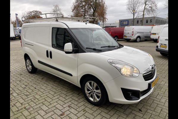 Opel Combo 1.6 CDTi 105pk L2H1 Sport / rijklaar € 7950 ex btw / lease vanaf € 145 / euro 6 diesel / airco / cruise / stoelverwarming / imper1al / laadruimte beveiliging !