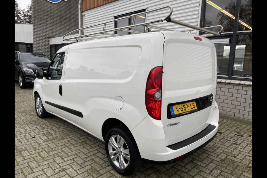 Opel Combo 1.6 CDTi 105pk L2H1 Sport / rijklaar € 7950 ex btw / lease vanaf € 145 / euro 6 diesel / airco / cruise / stoelverwarming / imper1al / laadruimte beveiliging !