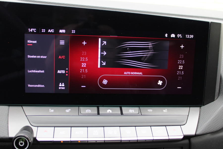 Opel Astra 1.6 Hybrid Ultimate | Panoramadak | Alcantara | Matrix | Navigatie