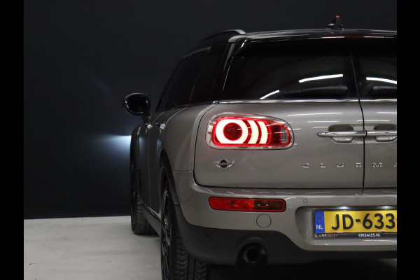 MINI Clubman 1.5 Cooper Business [JCW, CRUISE CONTROL, BLUETOOTH, CLIMATE, STOELVERWARMING, PDC, HALF ALCANTARA, NAVIGATIE, NIEUWSTAAT]