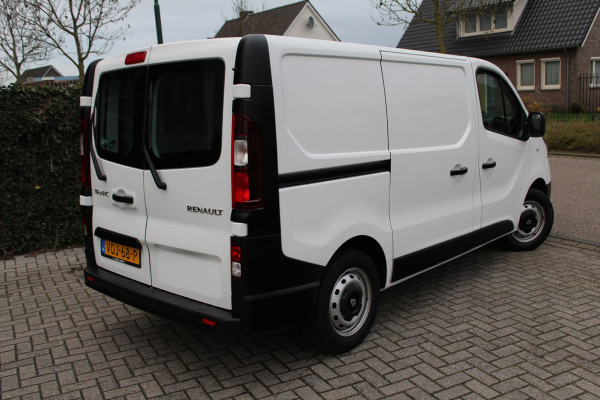 Renault Trafic 1.6 dCi 95PK Euro6 T27 L1 Comfort ✓ 3-zits ✓ airco ✓ navigatie ✓ cruise control