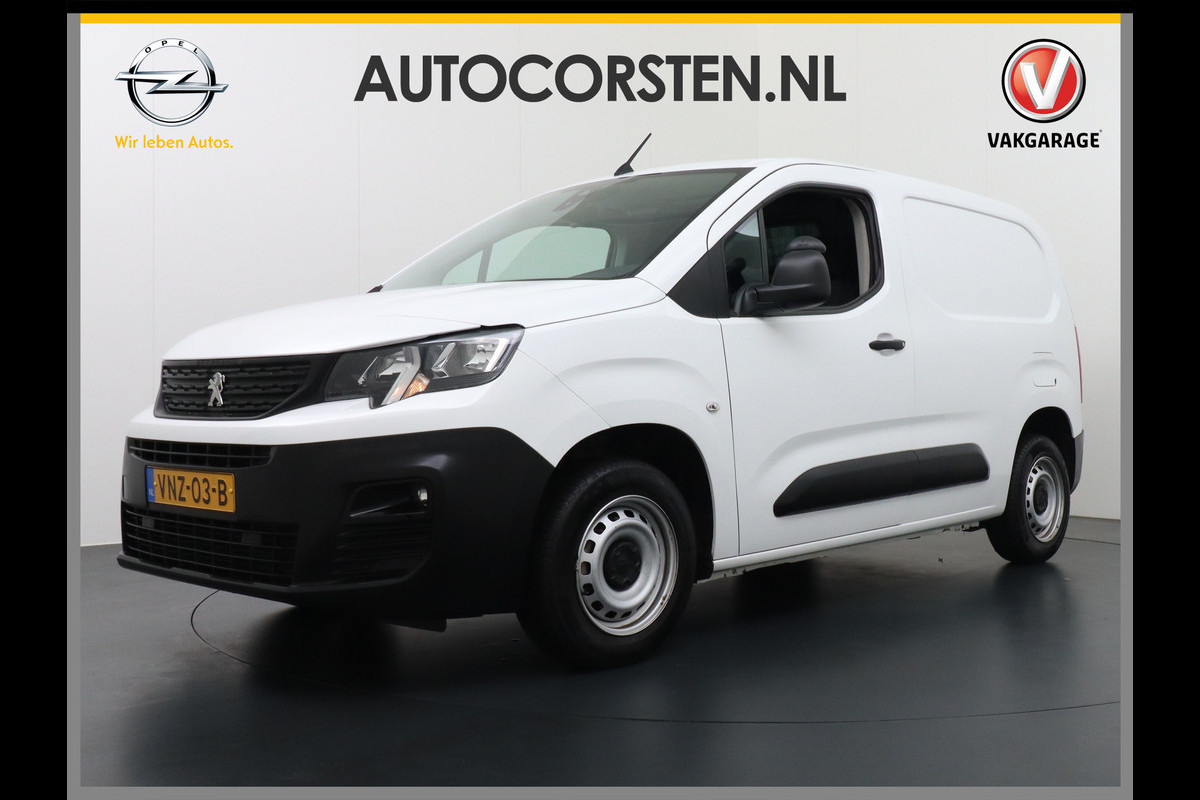 Peugeot Partner HDi102PK Apple Android Carplay Navi Airco Cruise Control Pdc DAB Bluetooth Carkit Premium 1.5 BlueHDI Schuifdeur Achterdeuren met ruit Connected Electr.ramen en Spiegels CV-Afstandbediend Euro 6 1500kg trekvermogen! 250nm