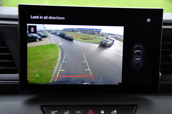 Renault Master T35 2.0 dCi 170 L2H2 Extra Black Edition Camera, Cruise, Carplay, 170PK, Multimedia, Sensoren, NAVI, LED, UNIEK!