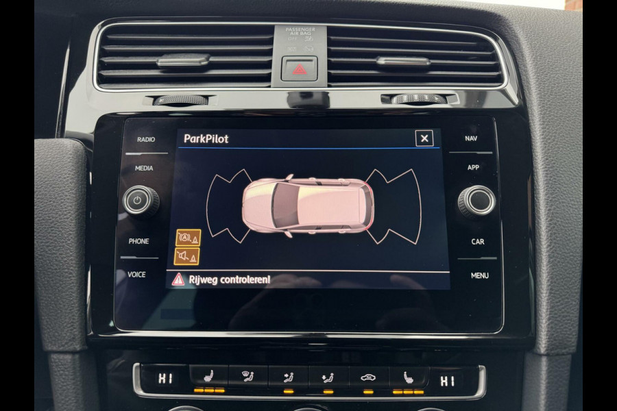 Volkswagen Golf 1.0 TSI 110pk Join DSG/ACC/CarPlay/ElektrischeTrekhaak/Stlvw/Garantie/