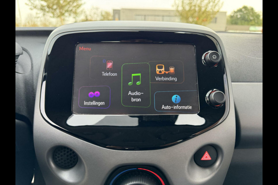 Toyota Aygo 1.0 VVT-i x-play 72pk Automaat/Camera/CarPlay/Garantie/Bluetooth/