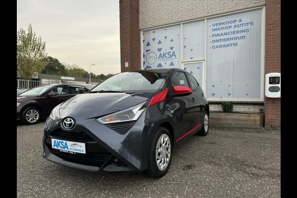 Toyota Aygo 1.0 VVT-i x-play 72pk Automaat/Camera/CarPlay/Garantie/Bluetooth/