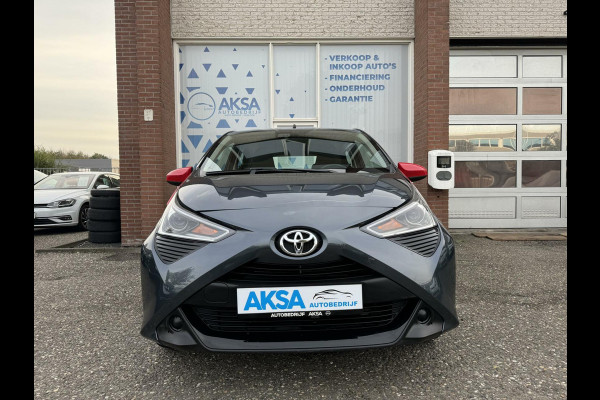 Toyota Aygo 1.0 VVT-i x-play 72pk Automaat/Camera/CarPlay/Garantie/Bluetooth/