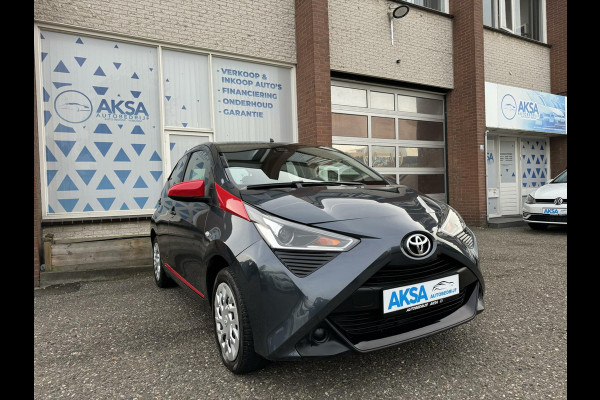 Toyota Aygo 1.0 VVT-i x-play 72pk Automaat/Camera/CarPlay/Garantie/Bluetooth/