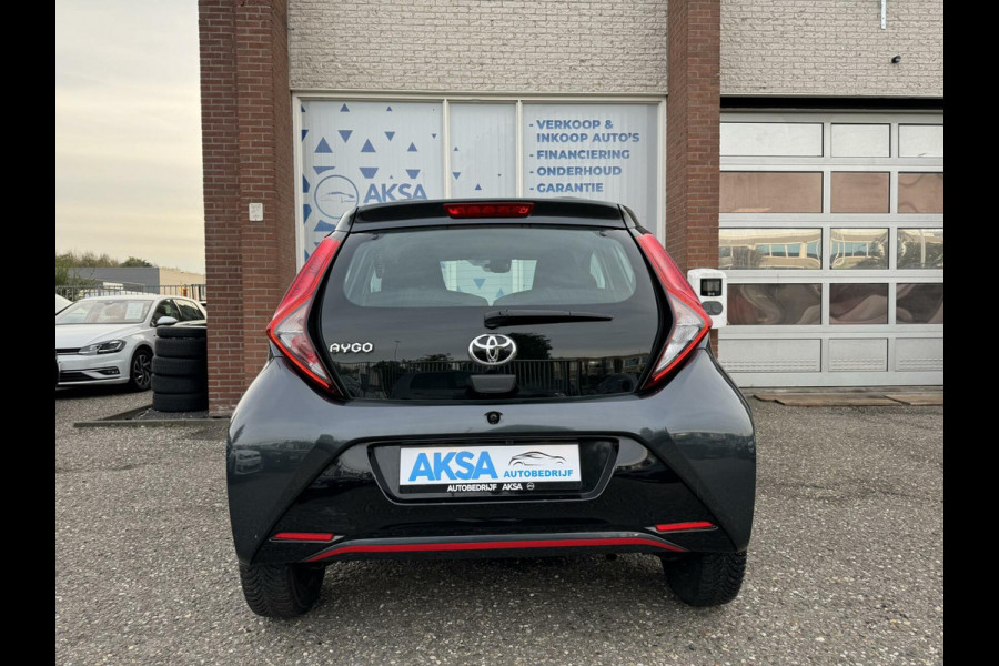 Toyota Aygo 1.0 VVT-i x-play 72pk Automaat/Camera/CarPlay/Garantie/Bluetooth/