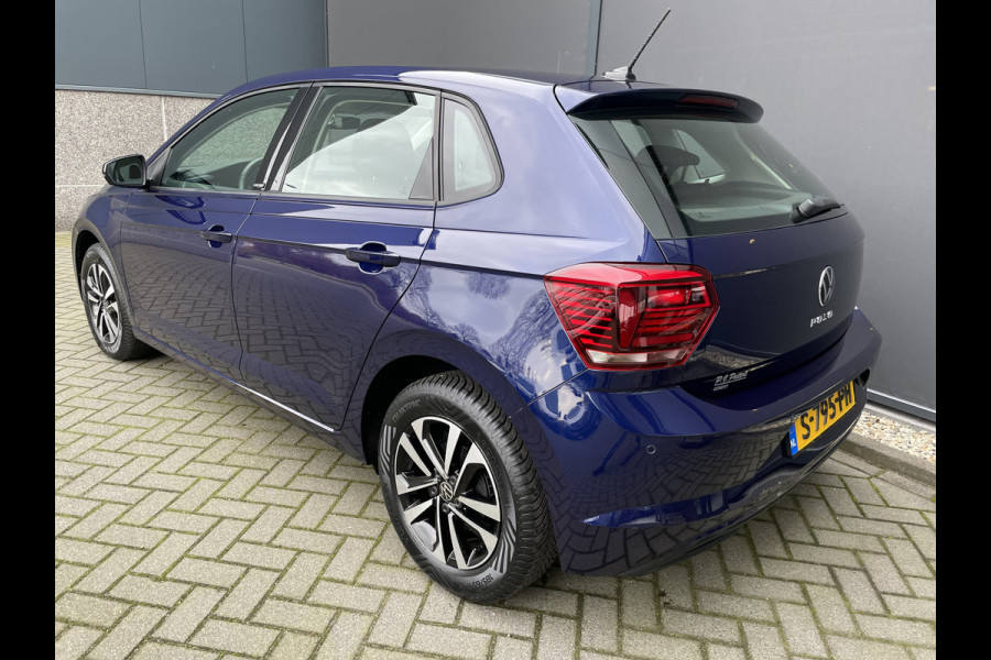 Volkswagen Polo 1.0 TSI Comfortline Business Clim. control - Cruise control Adaptive - Parkeer sensoren V+A - Navi - Apple CP/Android A - Radio/DAB/USB/TEL - MF-Lederen stuurwiel - ML - LMV - Ramen E- V+A - Spiegels E-verstel en verwarm