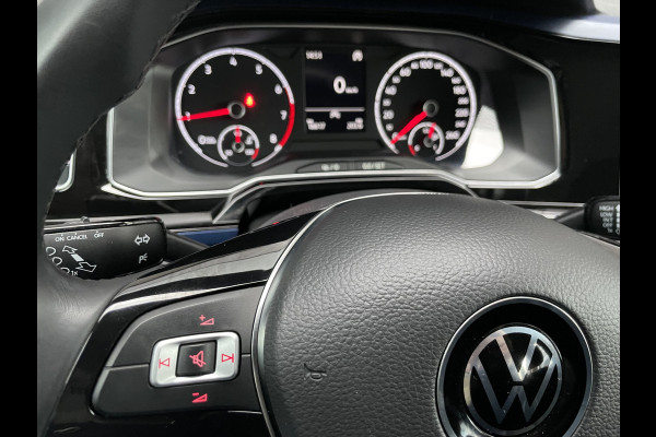 Volkswagen Polo 1.0 TSI Comfortline Business Clim. control - Cruise control Adaptive - Parkeer sensoren V+A - Navi - Apple CP/Android A - Radio/DAB/USB/TEL - MF-Lederen stuurwiel - ML - LMV - Ramen E- V+A - Spiegels E-verstel en verwarm