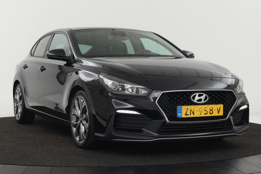 Hyundai i30 Fastback 1.4 T-GDI N Line | Automaat | Camera | Carplay | Navigatie | Keyless | Climate control | Cruise control | DAB