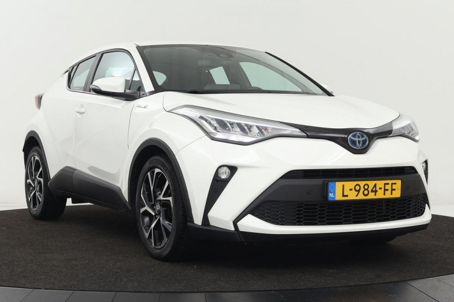 Toyota C-HR 1.8 Hybrid Dynamic | Camera | Carplay | Adaptive cruise | Keyless | Navigatie | PDC | Climate control | Bluetooth