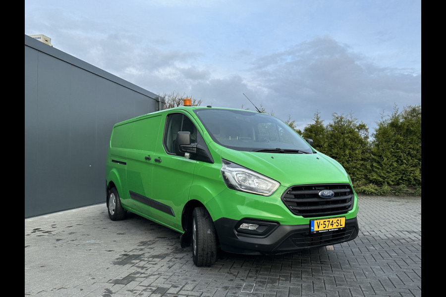 Ford Transit Custom 2.0 TDCI / L2H1 / 1e EIGENAAR / 2.3 TONS TREKHAAK / CAMERA / AIRCO / CRUISE / STOELVERWARMING