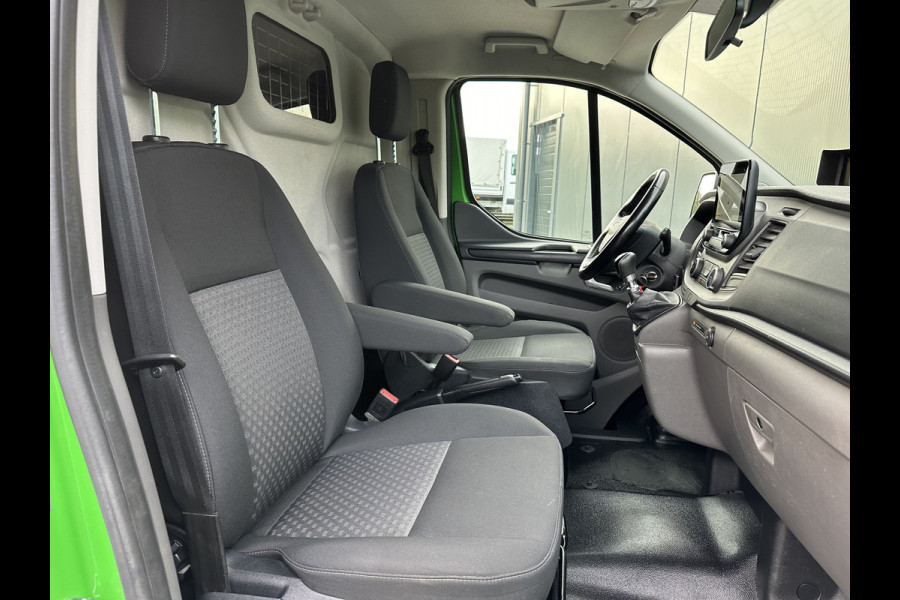 Ford Transit Custom 2.0 TDCI / L2H1 / 1e EIGENAAR / 2.3 TONS TREKHAAK / CAMERA / AIRCO / CRUISE / STOELVERWARMING