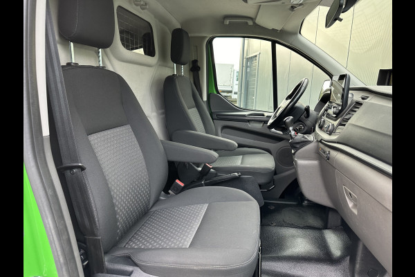 Ford Transit Custom 2.0 TDCI / L2H1 / 1e EIGENAAR / 2.3 TONS TREKHAAK / CAMERA / AIRCO / CRUISE / STOELVERWARMING