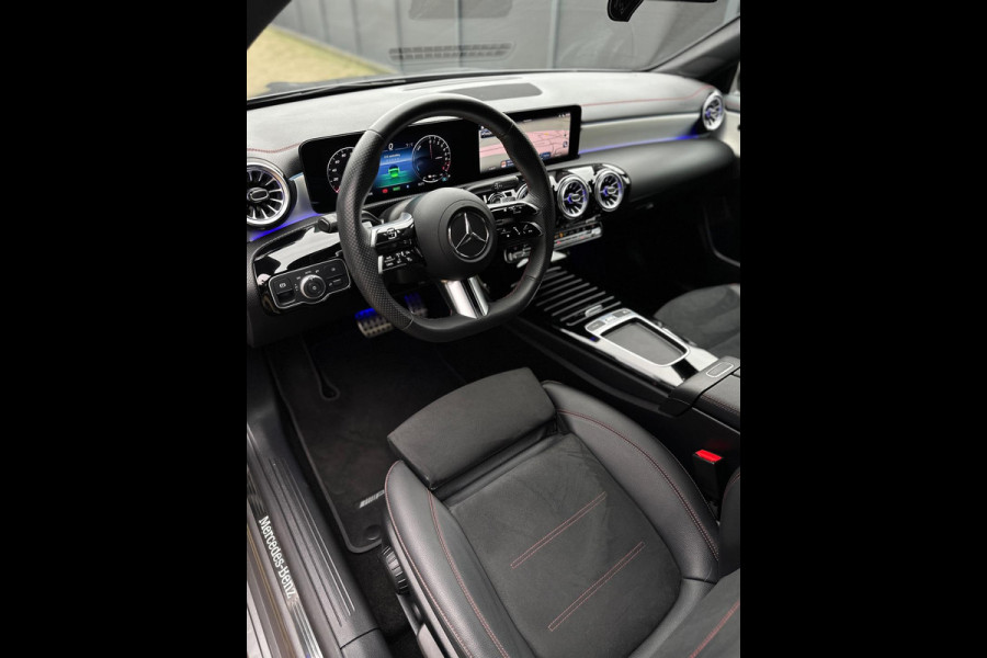 Mercedes-Benz CLA-Klasse 250 e AMG Line CarPlay Facelift