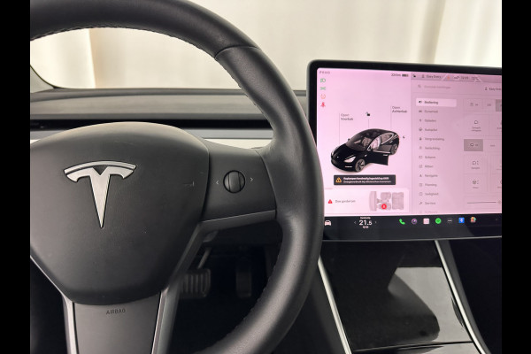 Tesla Model 3 Standard RWD Plus 60 kWh [ 3-Fase ] *PANO | AUTO-PILOT | NAPPA-LEATHER | KEYLESS | FULL-LED | MEMORY-PACK | SURROUND-VIEW | DAB | APP-CONNECT | DIGI-COCKPIT | LANE-ASSIST | TOWBAR | COMFORT-SEATS | 18"ALU*