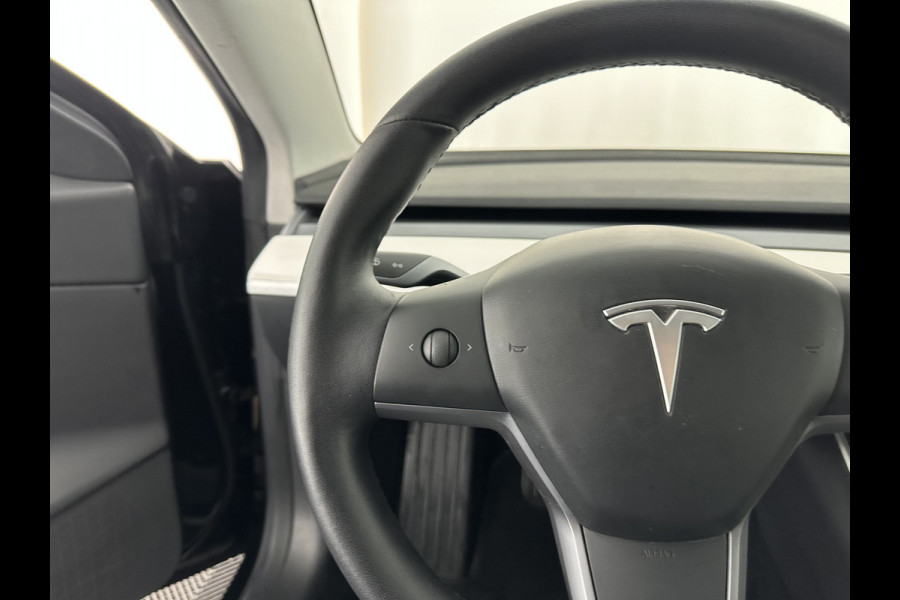 Tesla Model 3 Standard RWD Plus 60 kWh [ 3-Fase ] *PANO | AUTO-PILOT | NAPPA-LEATHER | KEYLESS | FULL-LED | MEMORY-PACK | SURROUND-VIEW | DAB | APP-CONNECT | DIGI-COCKPIT | LANE-ASSIST | TOWBAR | COMFORT-SEATS | 18"ALU*