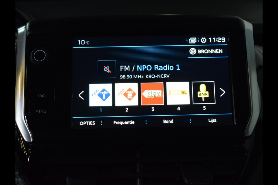 Peugeot 2008 1.2 PureTech Blue Lion PANORAMADAK | NAVIGATIE | CARPLAY | PARKEERSENSOREN | AIRCO | 47.391km