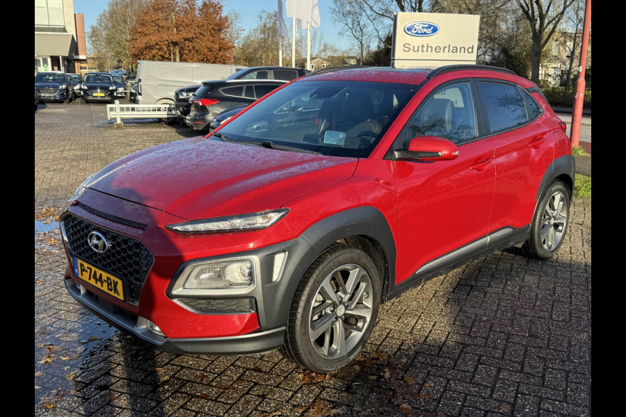 Hyundai Kona 1.0 T-GDI Premium 120pk Trekhaak | Dodehoeksensoren | Volledig Leder | Navigatie | Stoelverwarming | LED Koplampen | Achteruitrijcamera