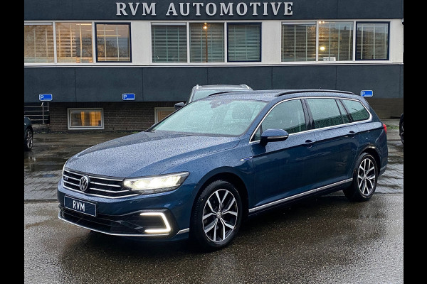 Volkswagen Passat Variant 1.4 TSI PHEV GTE Business VAN 27.900 VOOR 24.770 EINDEJAARSVOORDEEL 3.130 | CAMERA | COMFORSTOEL